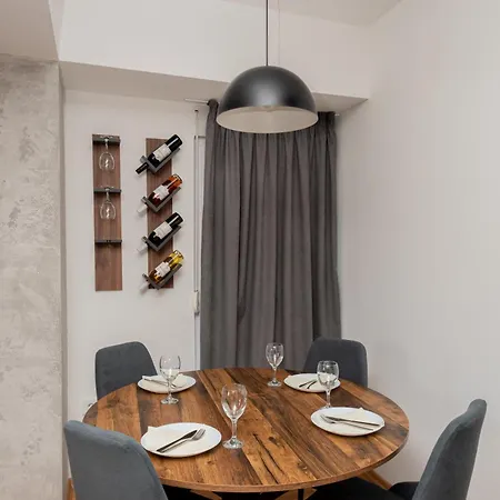 Luxury Adrianna 2 * Üsküp