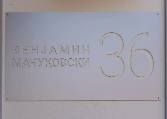 Luxury Adrianna 2 Üsküp